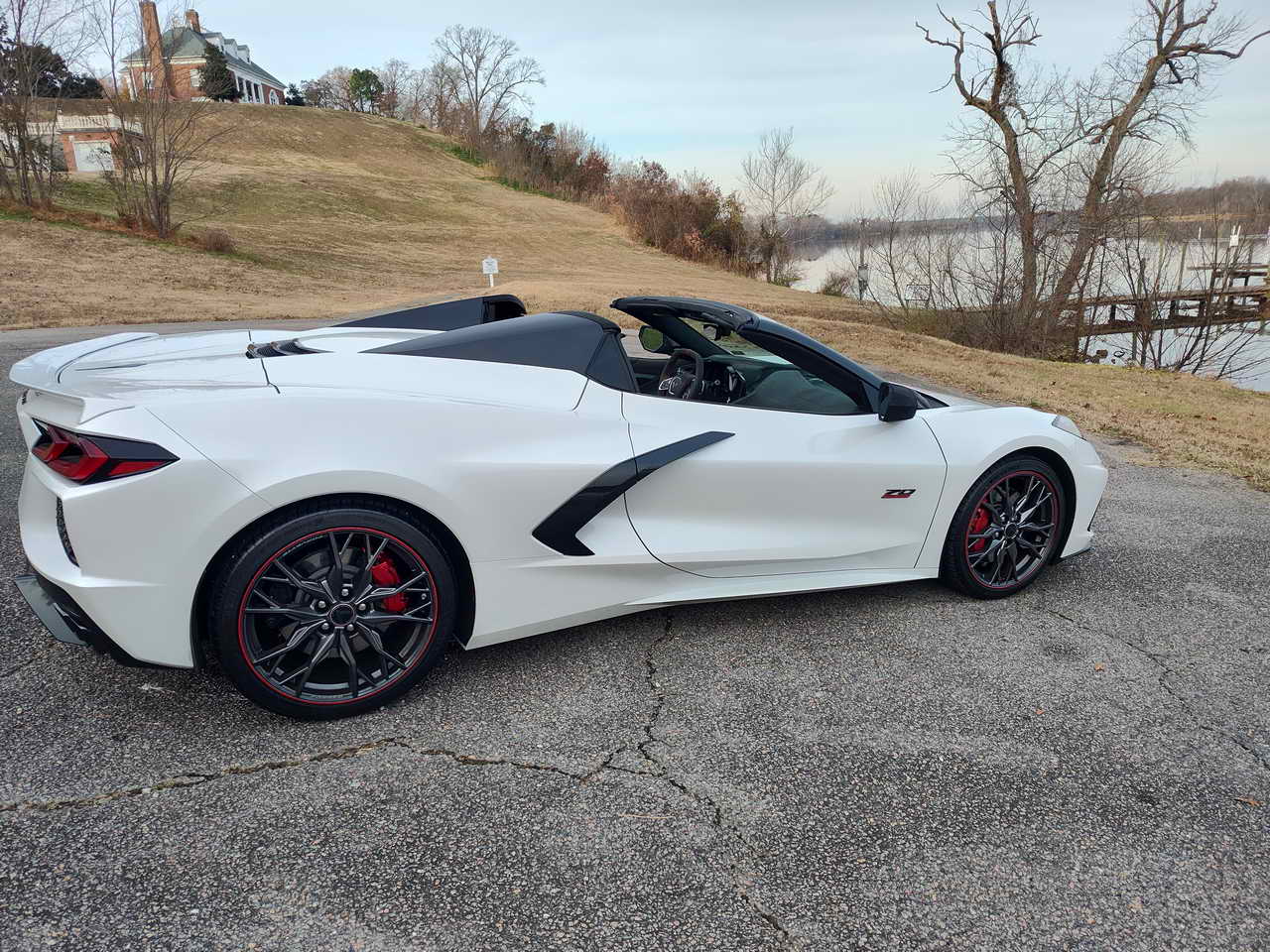 TheVetteNet.com - 2023 Corvette Convertible White Pearl